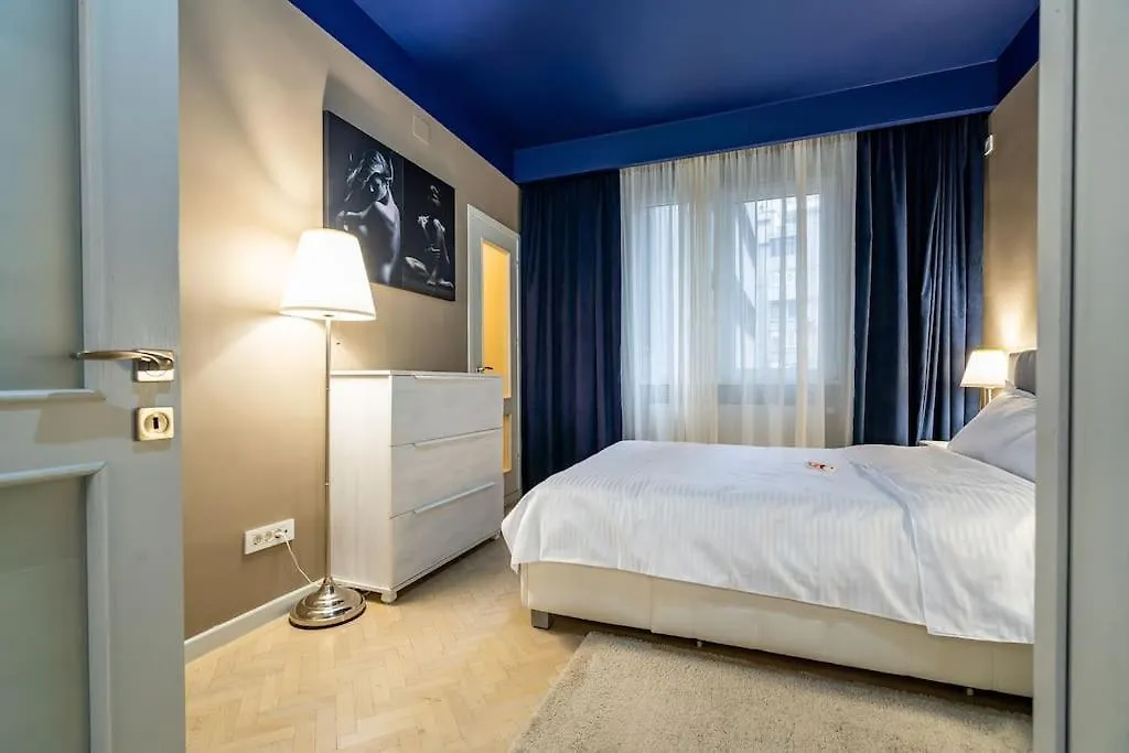 Modern - Central Apartment Bucharest Romania